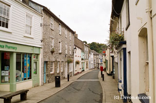 Buckfastleigh street