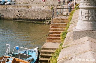 Plymouth Mayflower steps